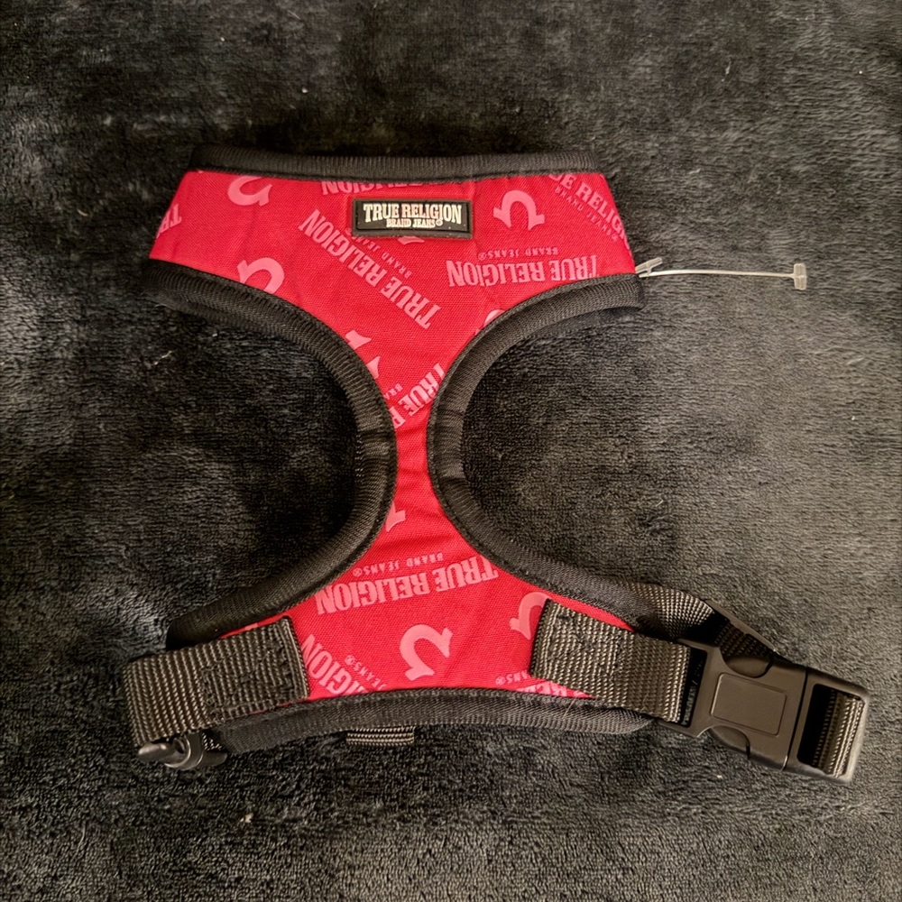 New without Tags True Religion Dog Harness Size Small Pink Black